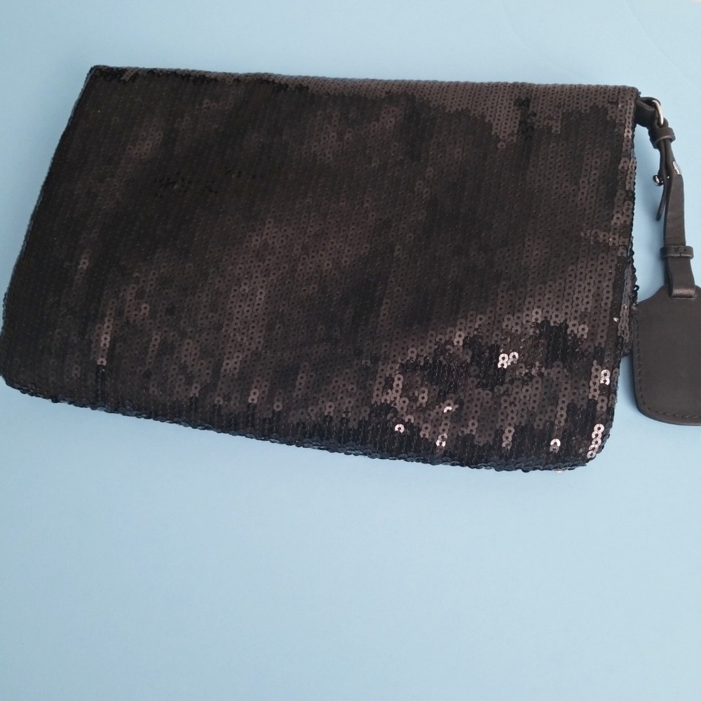 Ugg Sparkle Sequin Clutch - Picture 7 of 8